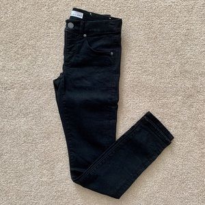 NWOT‼️Black Modern Skinny Jeans